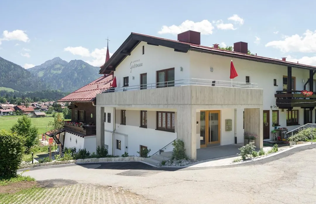 Ferienwohnungen Alpentraum - Landhaus Gutermann-1